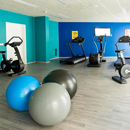 The Social Hub Paris La Defense Extended Puteaux